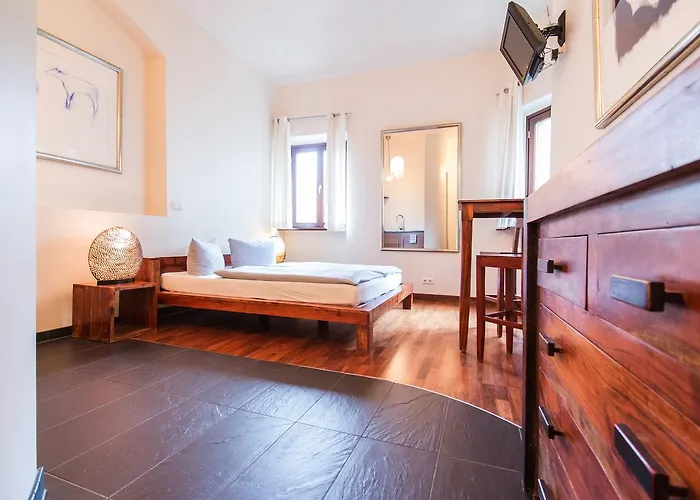 ヴィサジェ アパート